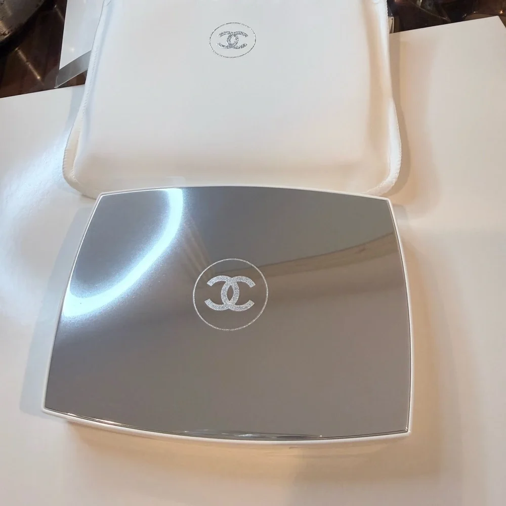 CHANEL ÉCLAT PREMIER BRIGHT COMPACT FOUNDATION